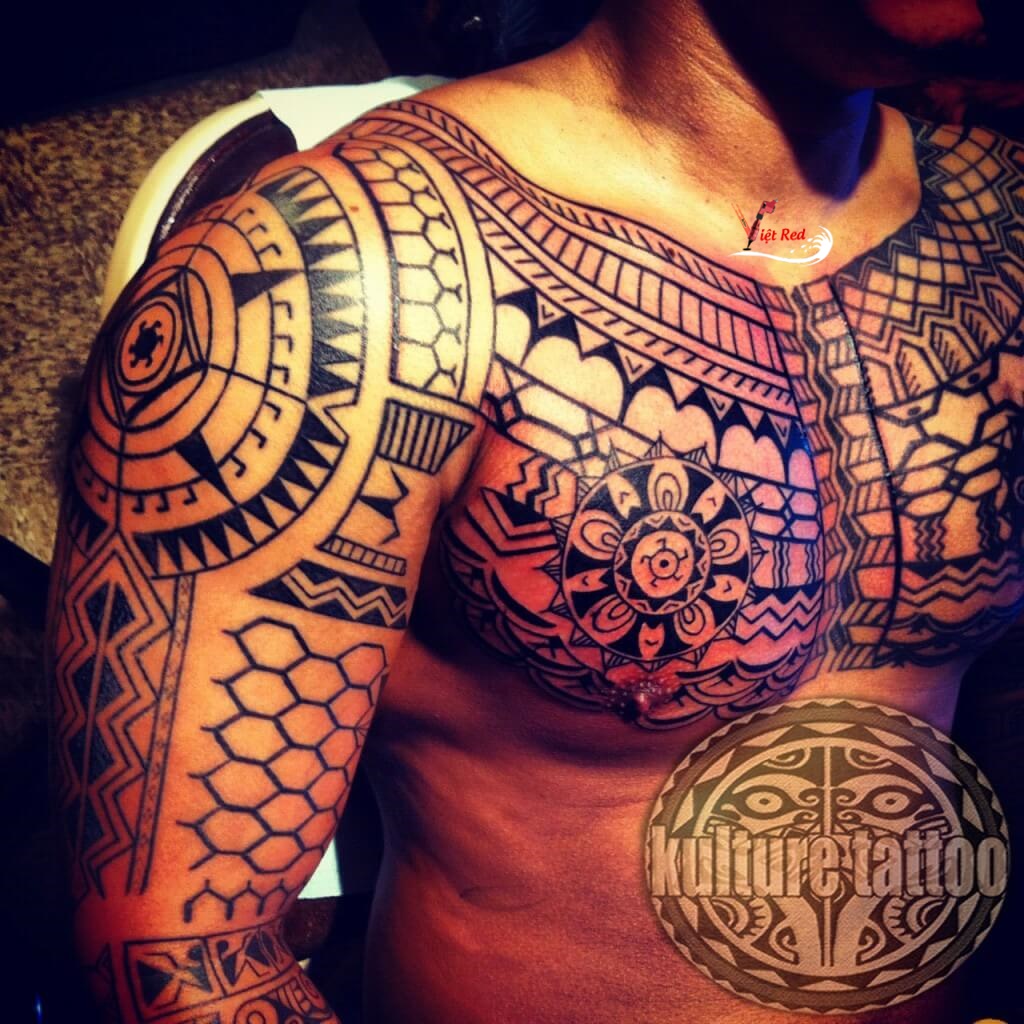 Hình xăm maori bộ lạc kín ngực