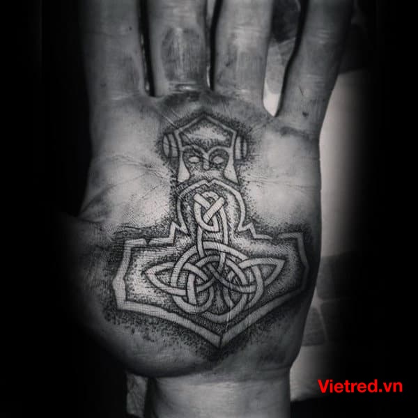 Hình xăm celtic ở lòng bàn tay