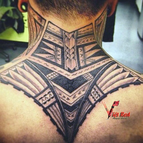 Hình xăm maori sau gáy