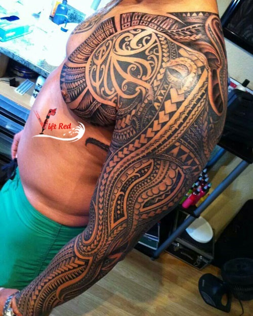 Hình xăm maori kín tay ngực