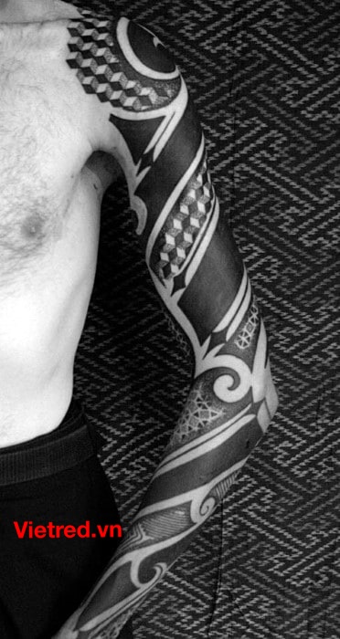 Hình xăm maori kín tay