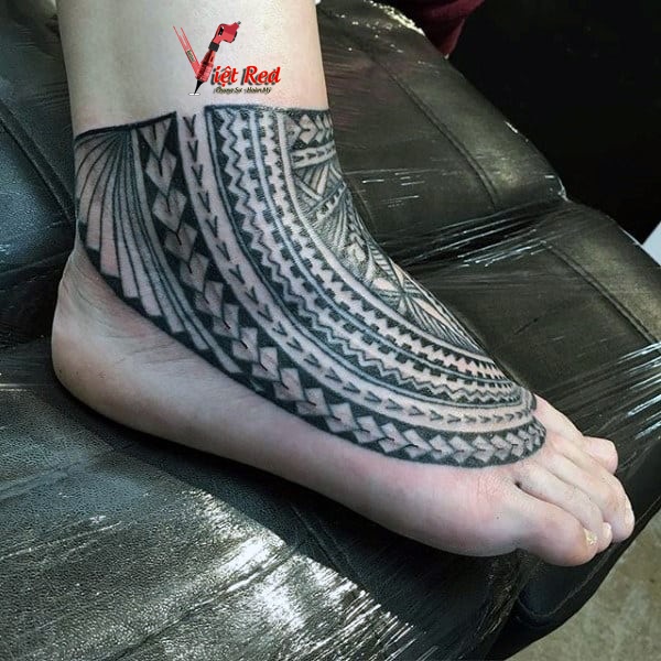 Hình xăm maori ở chân