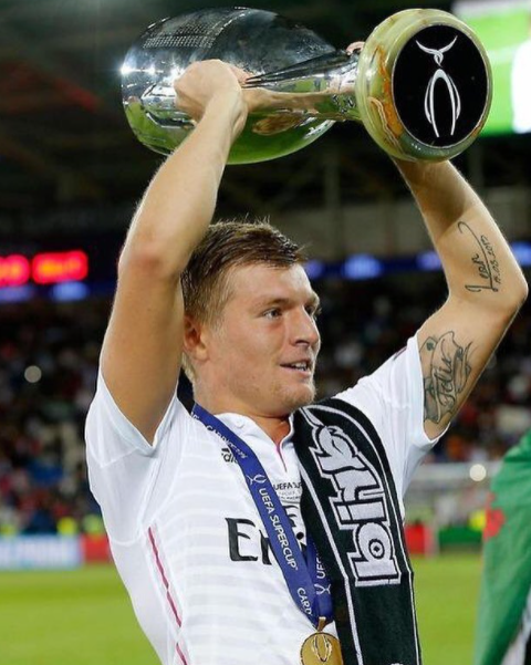 Hình xăm Toni Kroos