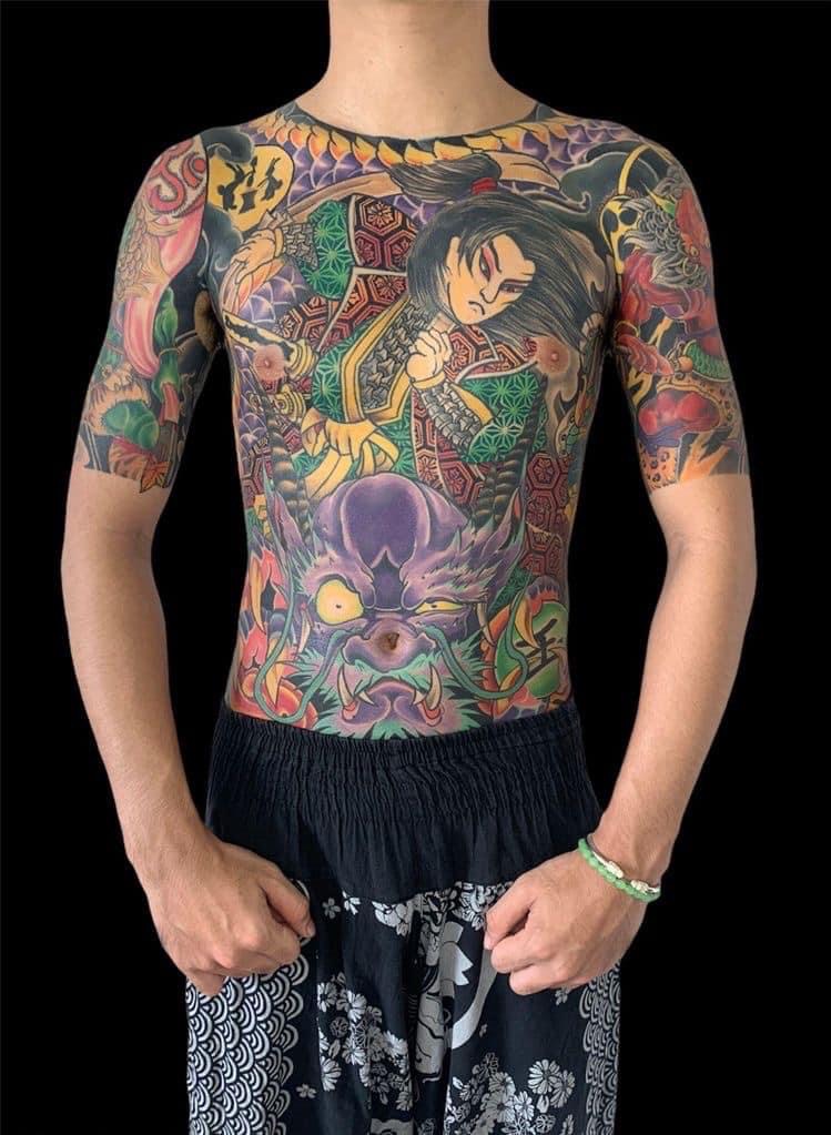 tattoo kín bụng