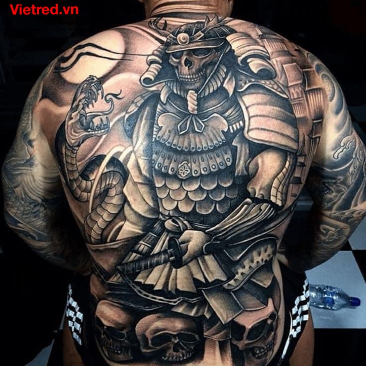 hình xăm samurai trắng đen